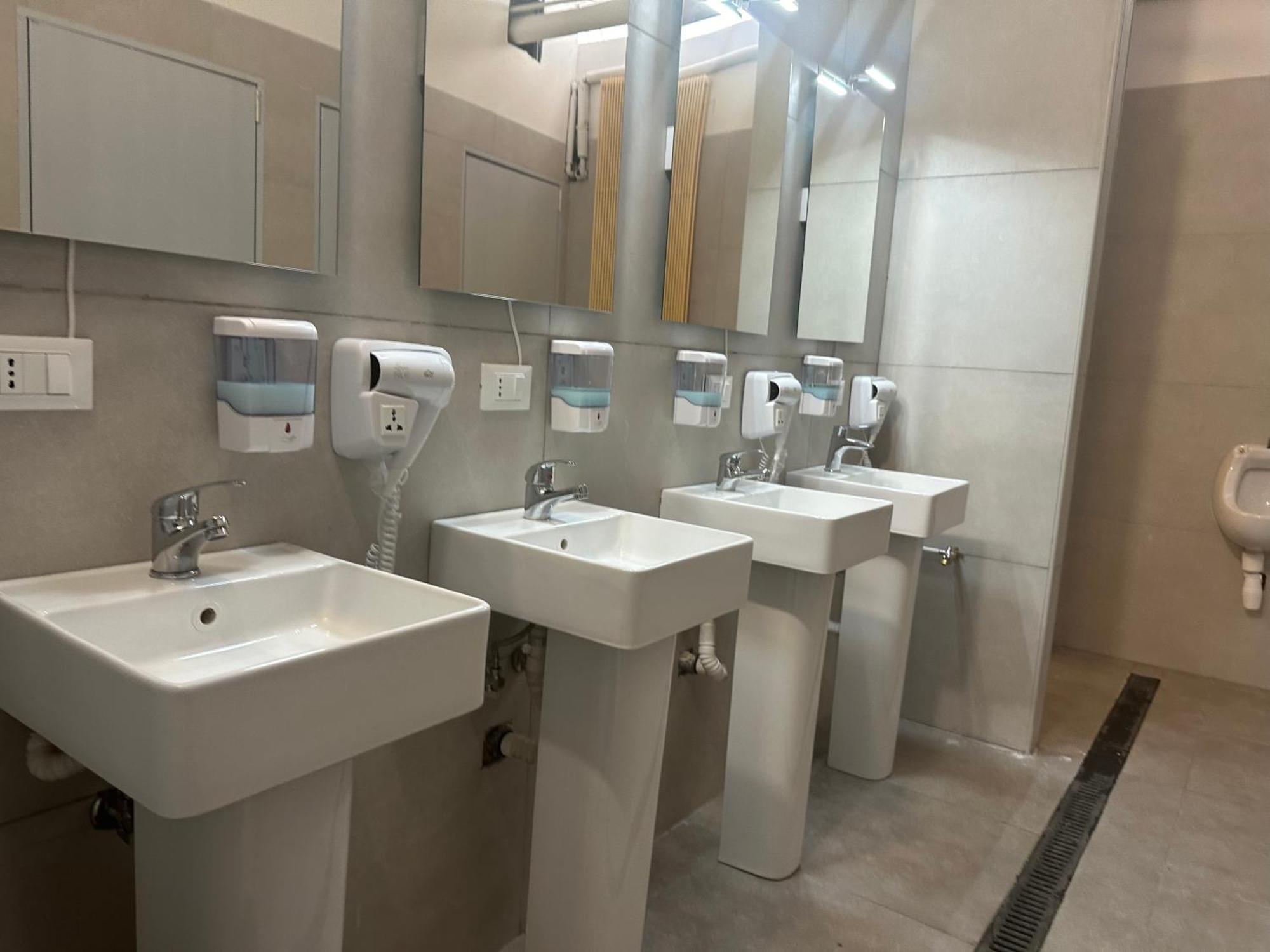 Cconforthotels Host Bari Centrale エクステリア 写真